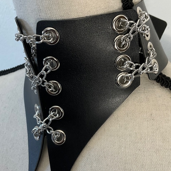 Black and Silver Choker Necklace - Picture 5 of 6